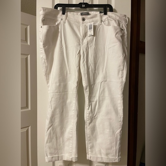 NWT - TORRID - 20S - VINTAGE STRETCH - BOYFRIEND STRAIGHT DENIM - Picture 1 of 5